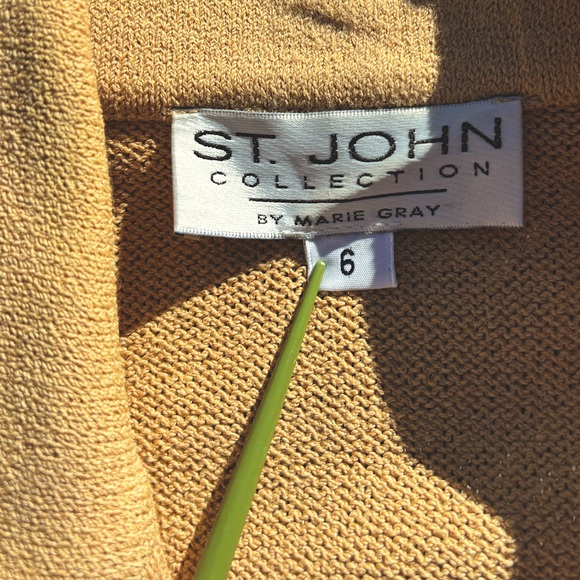 St.John Collection by Marie Gray,Tan Knit Jacket W/ Black Trim,Gold Buttons SZ 6 - Picture 2 of 12